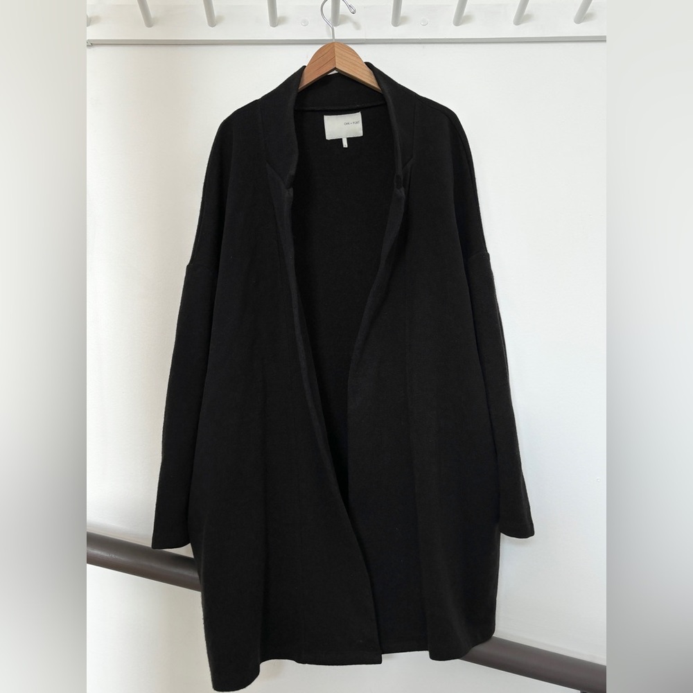Oak + Fort black overcoat